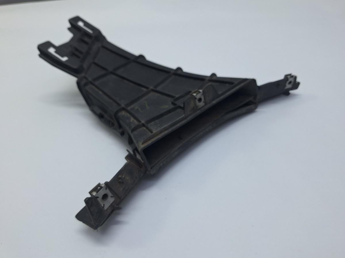 Deflector aer bara fata dreapta SKODA KAMIQ [ 2018 -> ] 1.5 TSI ACT EVO DPCA 658121764A