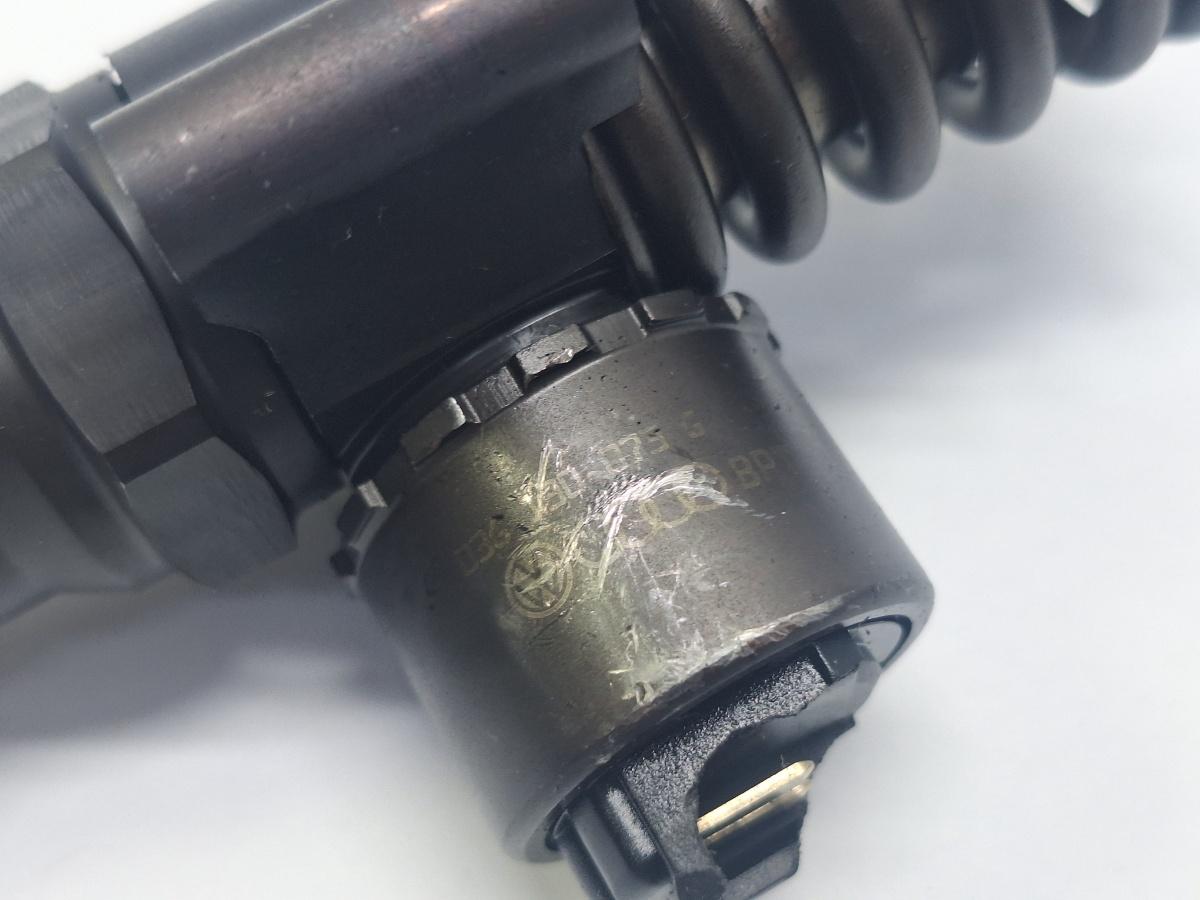 Injector SKODA OCTAVIA 1Z3 2004 - 2013 2.0 TDI 16V BKD, CFHC, CLCB VAG 0414720404 03G130073G