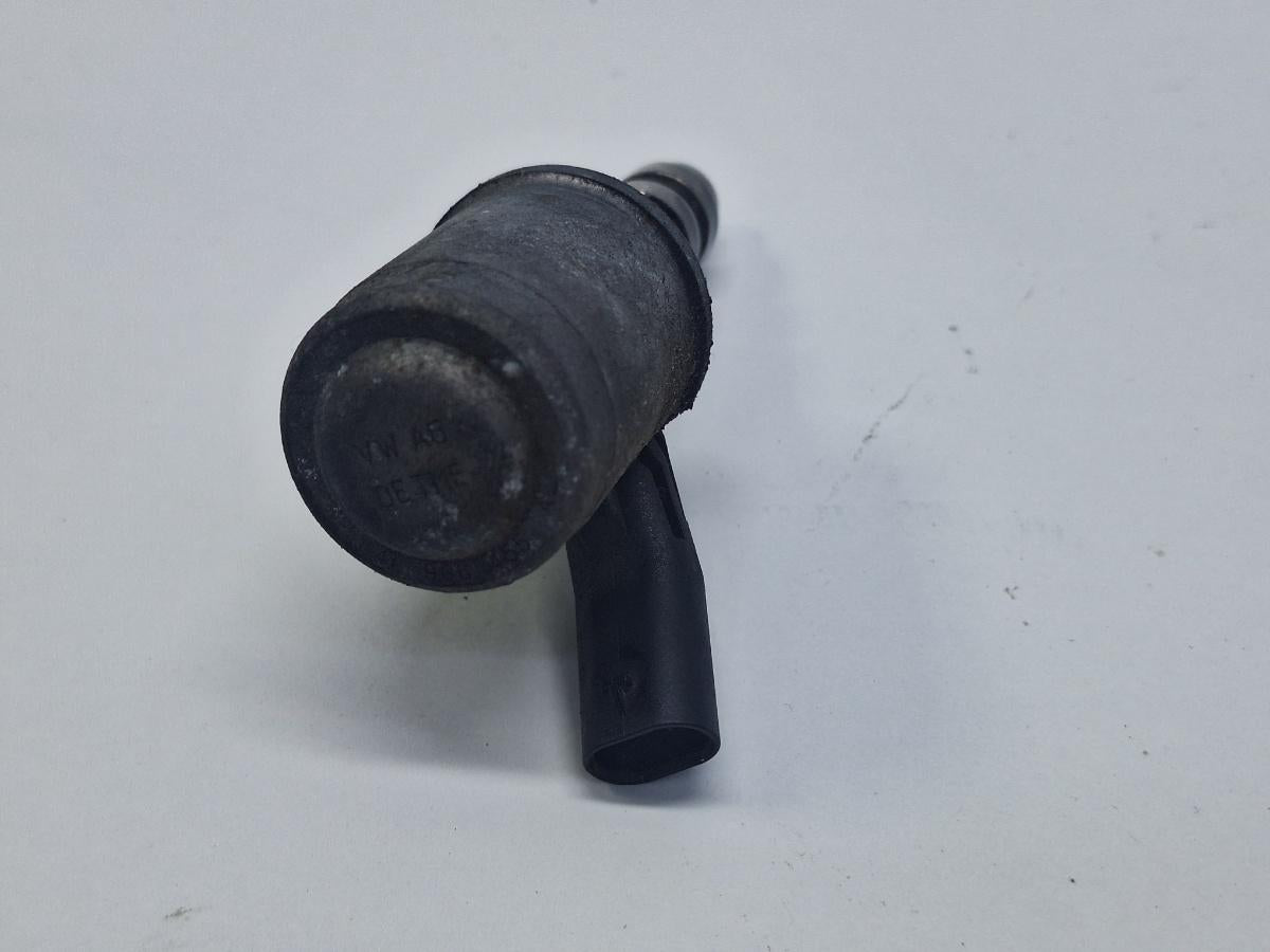 Supapa de control ulei VOLKSWAGEN CADDY IV Box SAA, SAH 2015 -> 2.0 TDI CUUF, DFSC, DFSF 04L906455A