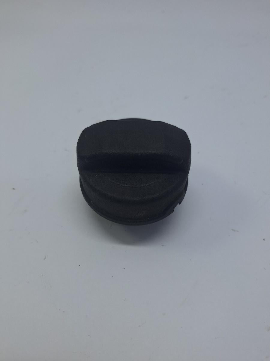 Capac rezervor combustibil VOLKSWAGEN GOLF IV 1J1 1997 - 2007 1.4 16V AHW, AKQ, APE, AXP, BCA VAG 1H0201553B