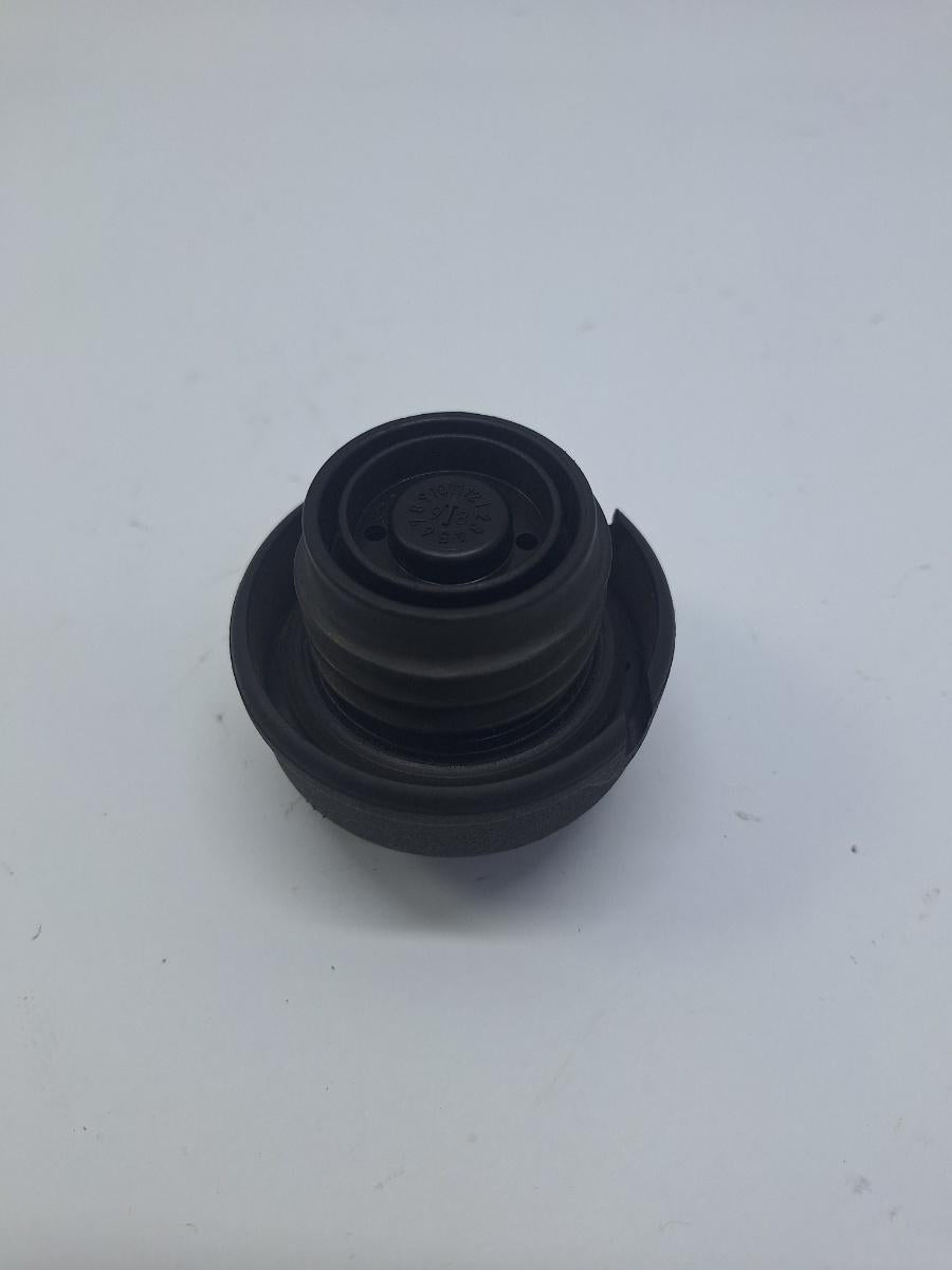 Capac rezervor combustibil VOLKSWAGEN GOLF IV 1J1 1997 - 2007 1.4 16V AHW, AKQ, APE, AXP, BCA VAG 1H0201553B