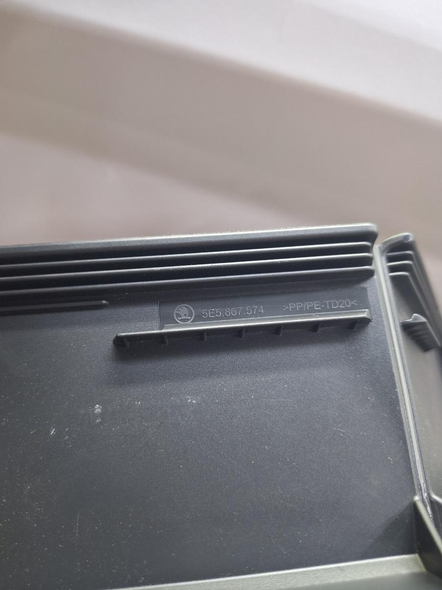 Organizator portbagaj SKODA KAMIQ [ 2018 -> ] 1.5 TSI ACT EVO DPCA 5E5867574