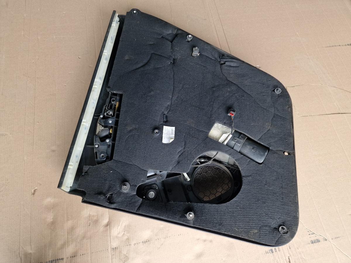 Tapiterie panou portiera stanga spate AUDI Q7 4LB 2006 - 2016 3.0 TDI quattro BUG 4L0863981