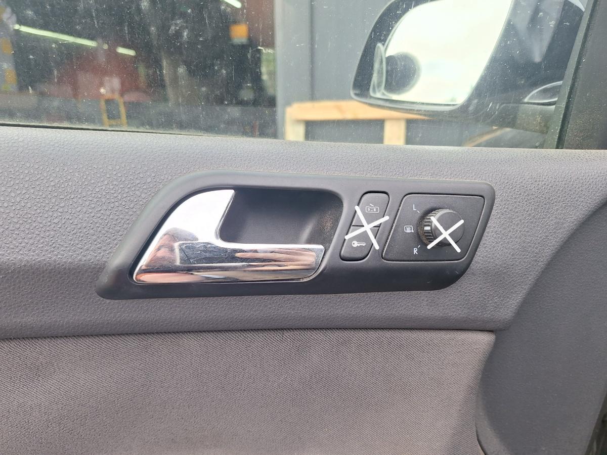 Maner interior portiera stanga fata VOLKSWAGEN POLO 9N_ 2001 - 2012 1.4 16V AUA, BBY, BKY