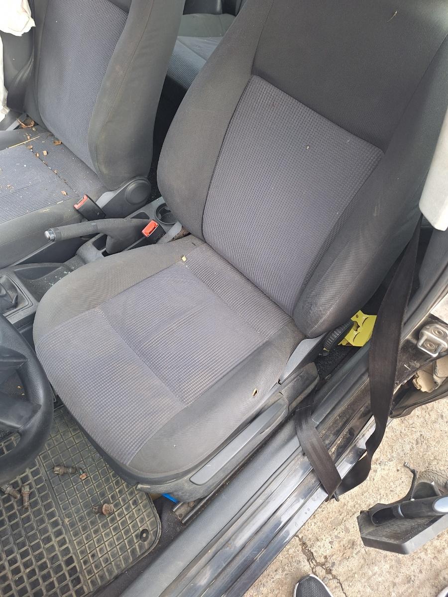 Scaun fata, sofer stanga VOLKSWAGEN POLO 9N_ 2001 - 2012 1.4 16V AUA, BBY, BKY