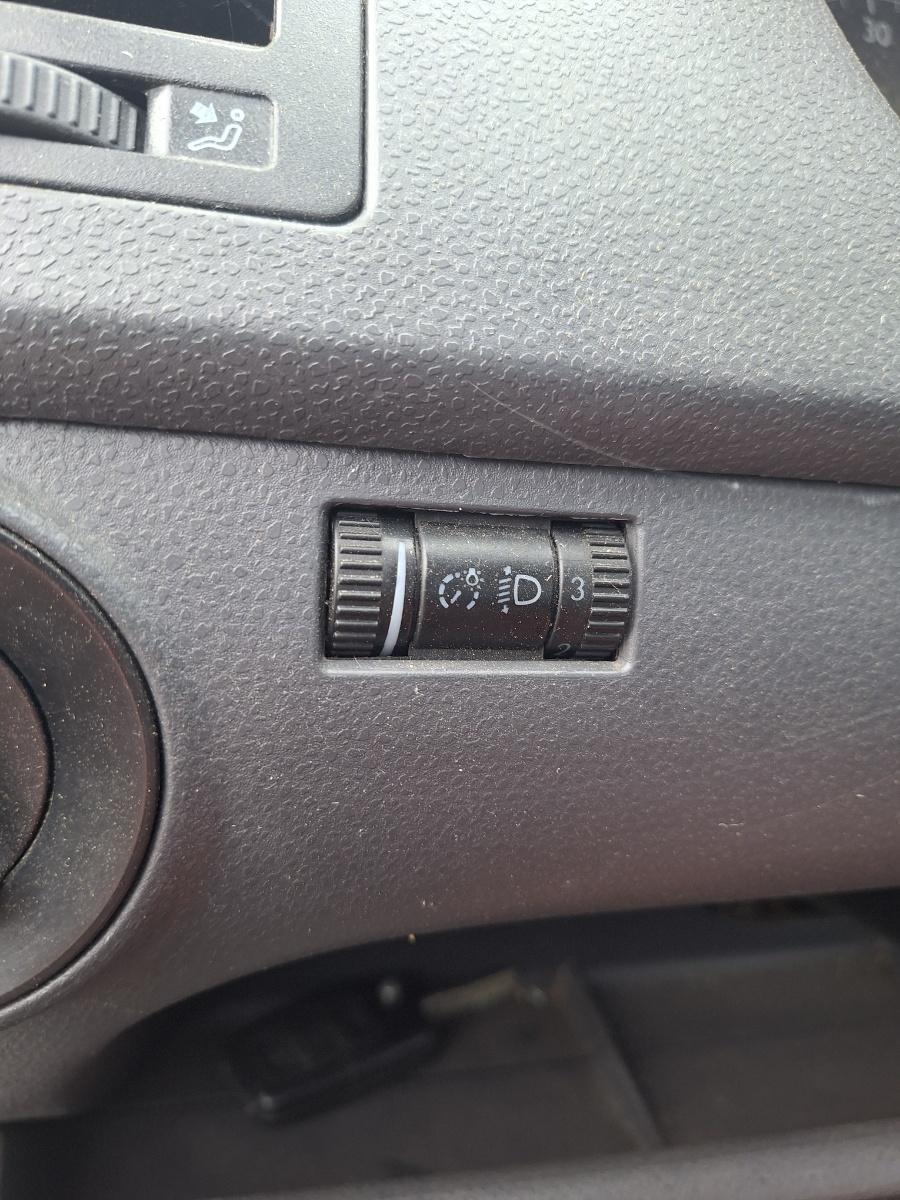 Comutator reglaj nivel faruri VOLKSWAGEN POLO 9N_ 2001 - 2012 1.4 16V AUA, BBY, BKY