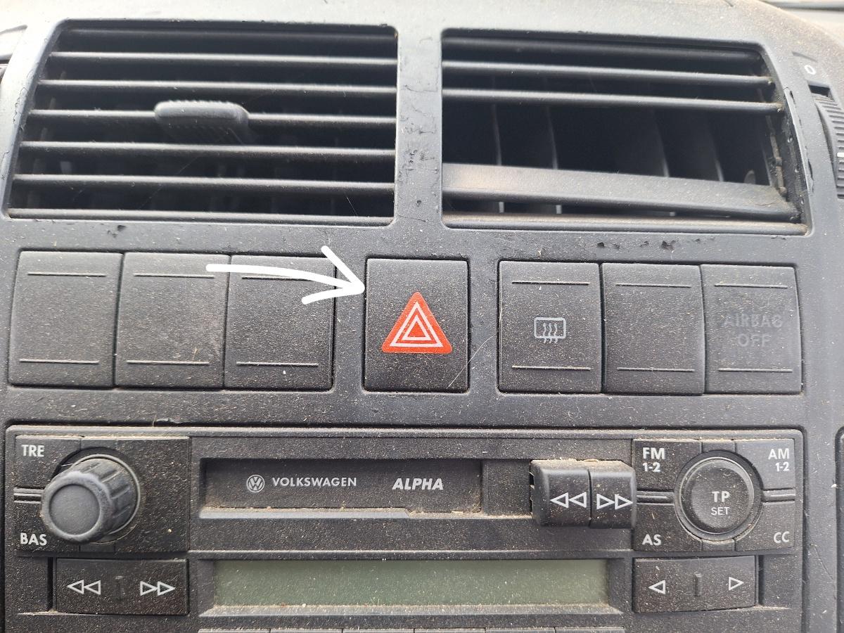 Comutator lumini de avarie VOLKSWAGEN POLO 9N_ 2001 - 2012 1.4 16V AUA, BBY, BKY