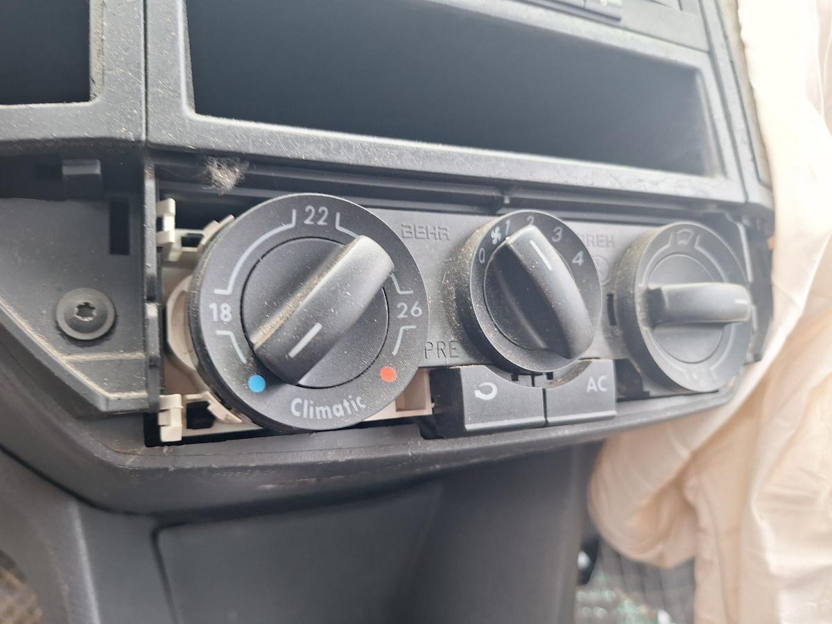 Panou Clima VOLKSWAGEN POLO 9N_ 2001 - 2012 1.4 16V AUA, BBY, BKY
