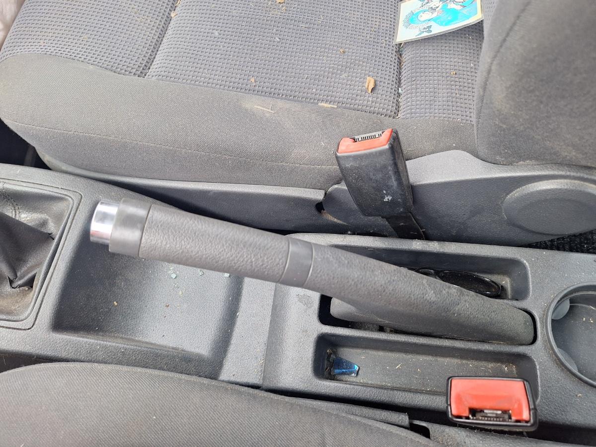 Ansamblu maneta frana de mana/frana de parcare VOLKSWAGEN POLO 9N_ 2001 - 2012 1.4 16V AUA, BBY, BKY