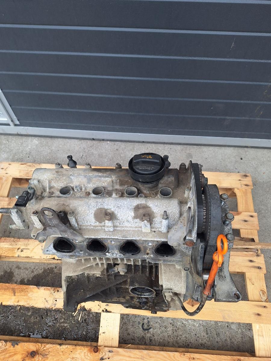 Motor 1.4 CGG CGGA VOLKSWAGEN GOLF VI 5K1 2008 - 2013