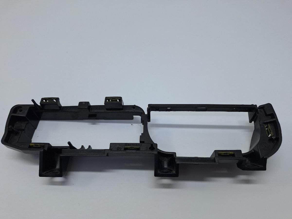Maner interior portiera fata stanga VOLKSWAGEN GOLF IV Variant 1J5 1999 - 2006 1.9 TDI ATD, AXR 1J1867179A