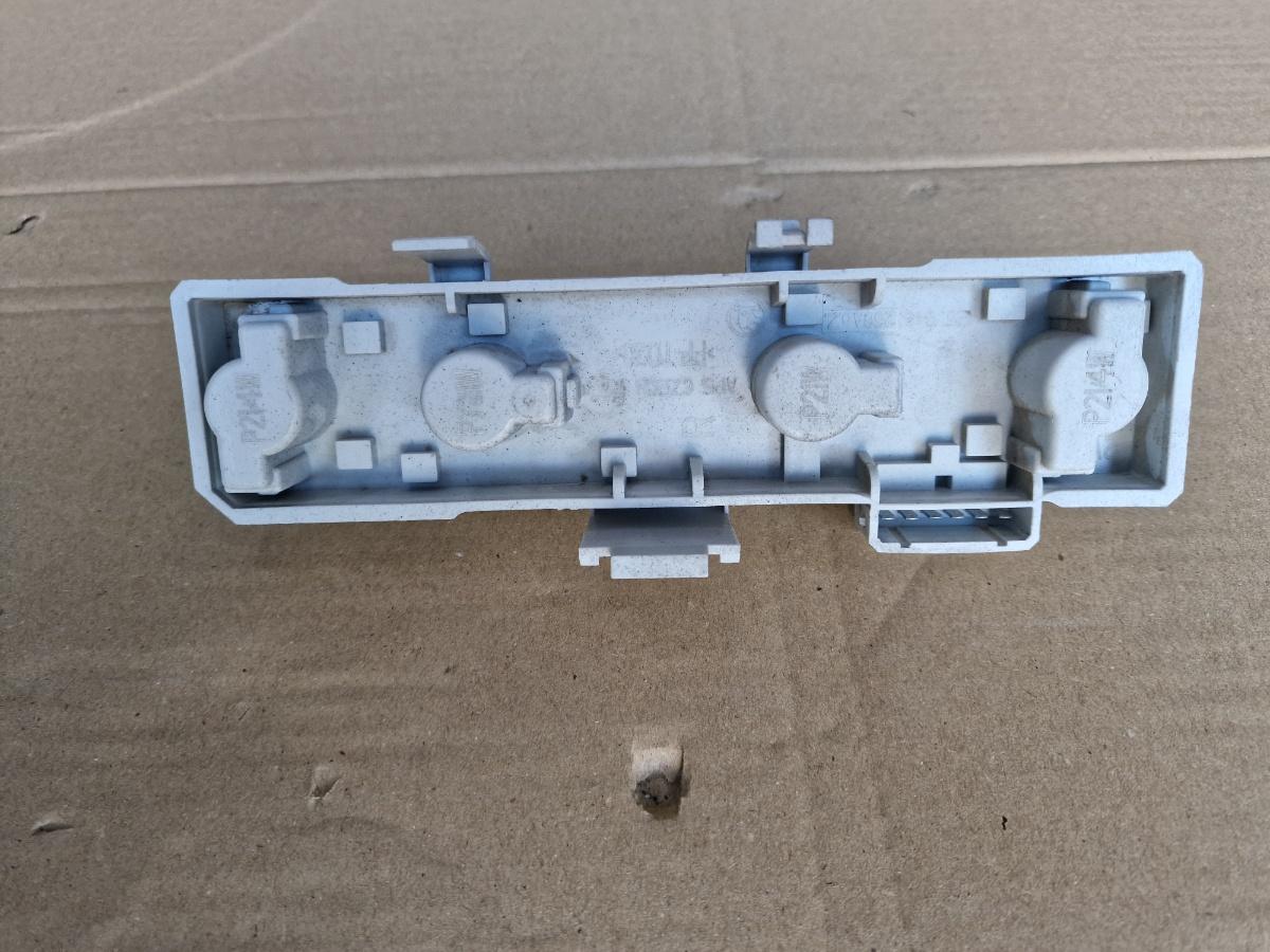 Soclu suport becuri stop dreapta SKODA OCTAVIA 1Z3 2004 - 2013 2.0 TDI 16V BKD, CFHC, CLCB 1Z5945258A