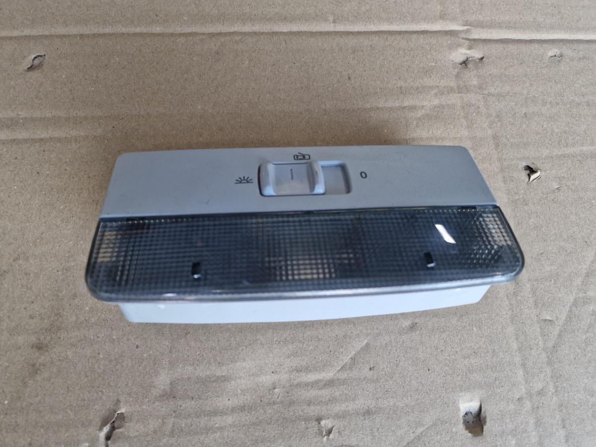 Plafoniera spate SKODA OCTAVIA 1Z3 2004 - 2013 2.0 TDI 16V BKD, CFHC, CLCB 6L0947105A