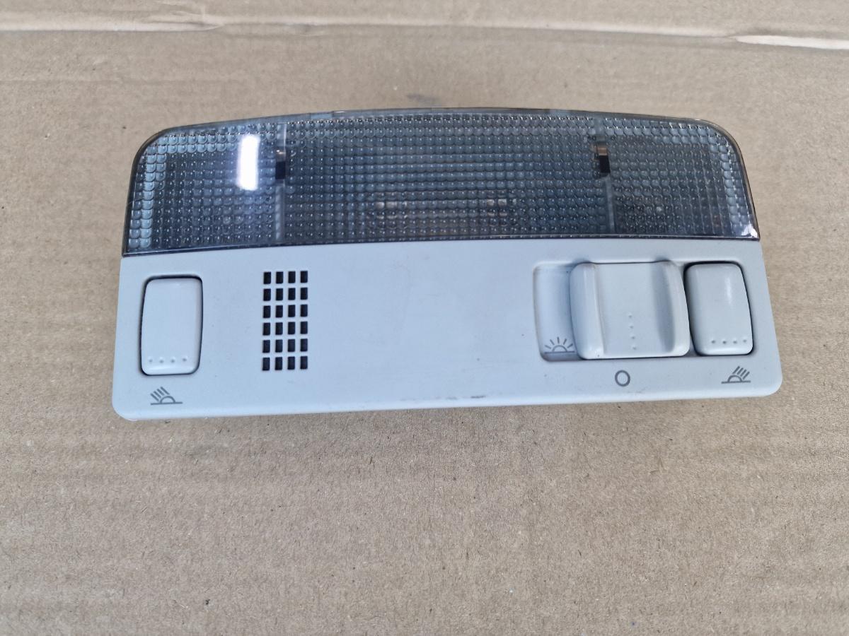 Plafoniera fata SKODA OCTAVIA 1Z3 2004 - 2013 2.0 TDI 16V BKD, CFHC, CLCB 3B0947105C