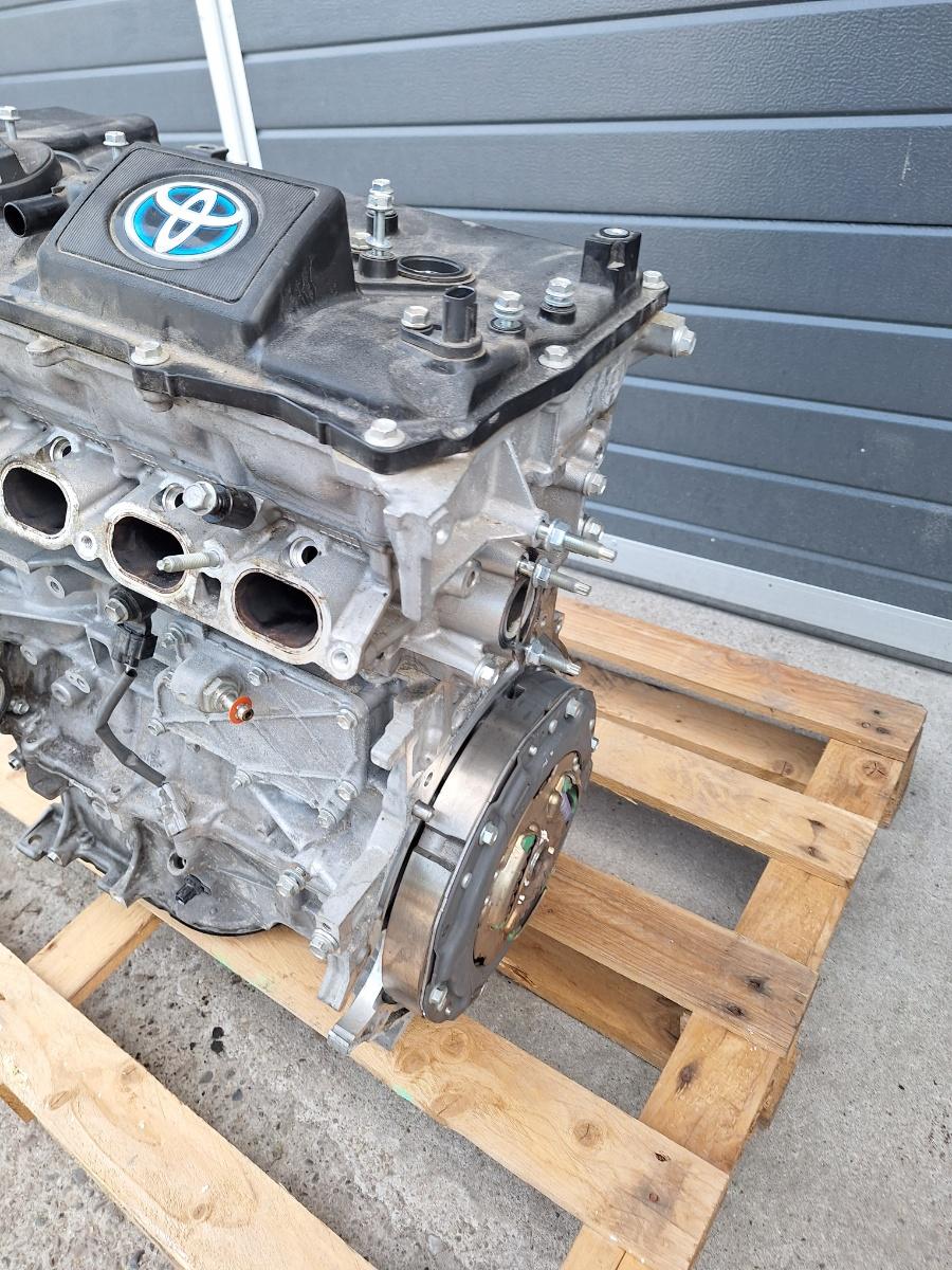 Motor TOYOTA COROLLA _E21_ 2018 -> 1.8 Hybrid 2ZR-FXE