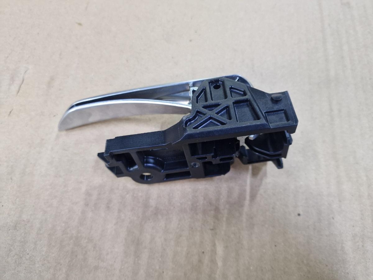 Maner interior portiera dreapta fata TOYOTA COROLLA _E21_ 2018 -> 1.8 Hybrid 2ZR-FXE 69273-02200