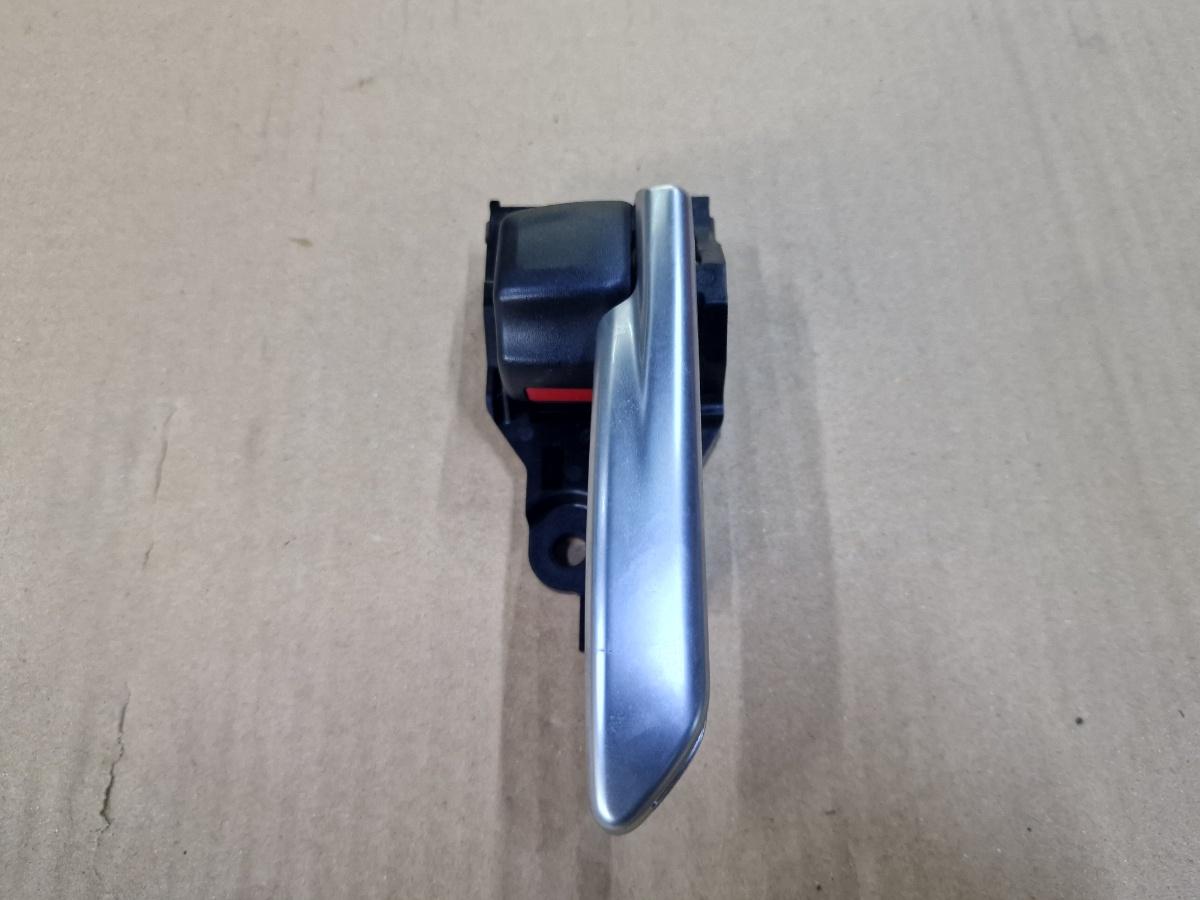 Maner interior portiera dreapta fata TOYOTA COROLLA _E21_ 2018 -> 1.8 Hybrid 2ZR-FXE 69273-02200