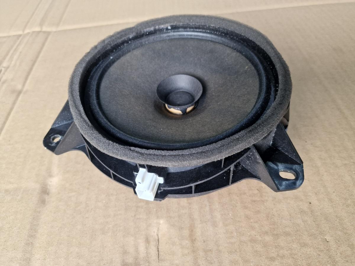 Difuzor portiera dreapta fata TOYOTA COROLLA _E21_ 2018 -> 1.8 Hybrid 2ZR-FXE 86160-02B80