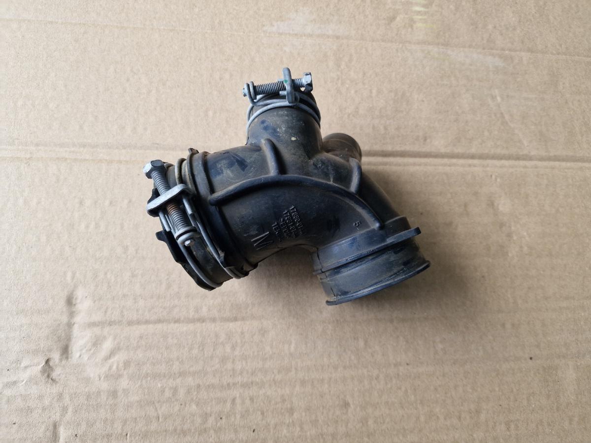 Furtun clapeta admisie aer TOYOTA COROLLA _E21_ 2018 -> 1.8 Hybrid 2ZR-FXE 17881-0T440 17880-0T440