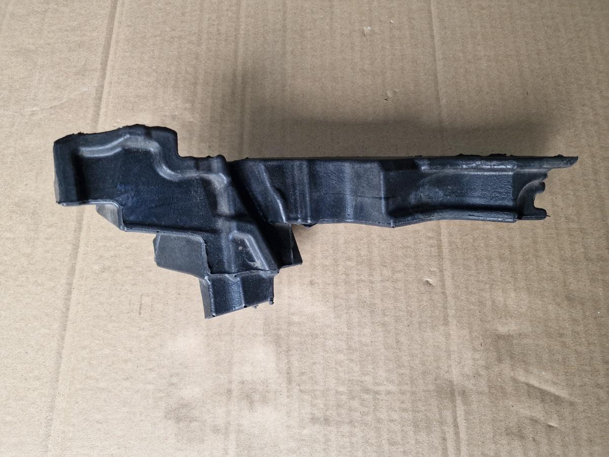 Suport/garnitura aripa din spuma dreapta fata TOYOTA COROLLA _E21_ 2018 -> 1.8 Hybrid 2ZR-FXE 5315302110