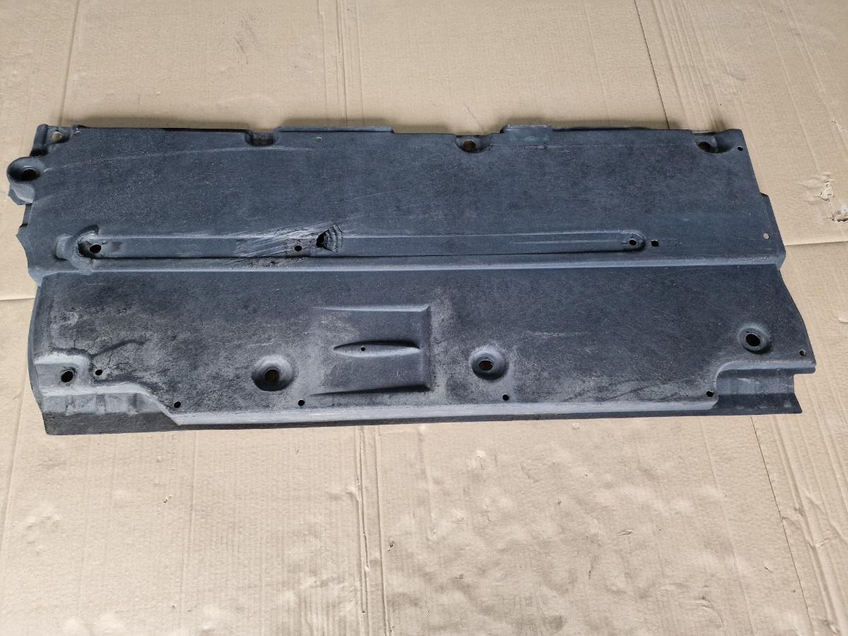 Scut de protectie sub caroserie dreapta TOYOTA COROLLA _E21_ 2018 -> 1.8 Hybrid 2ZR-FXE 58165-02220 58165-02210