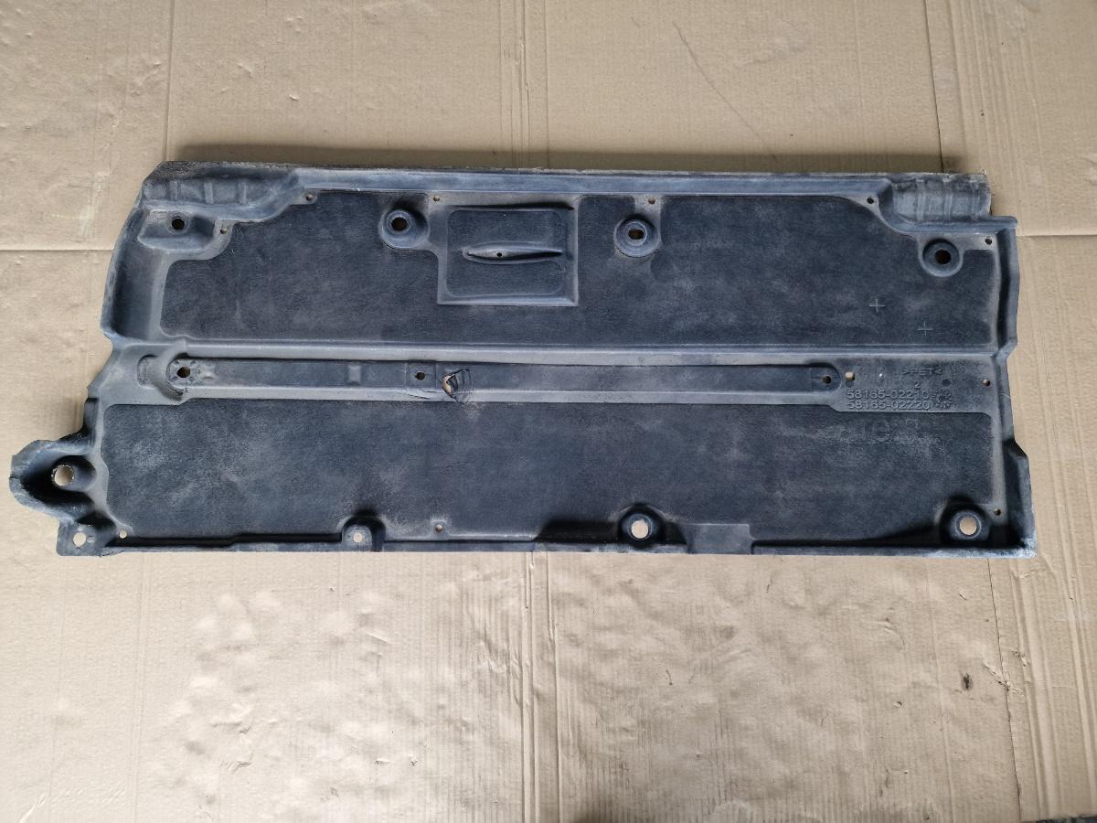 Scut de protectie sub caroserie dreapta TOYOTA COROLLA _E21_ 2018 -> 1.8 Hybrid 2ZR-FXE 58165-02220 58165-02210