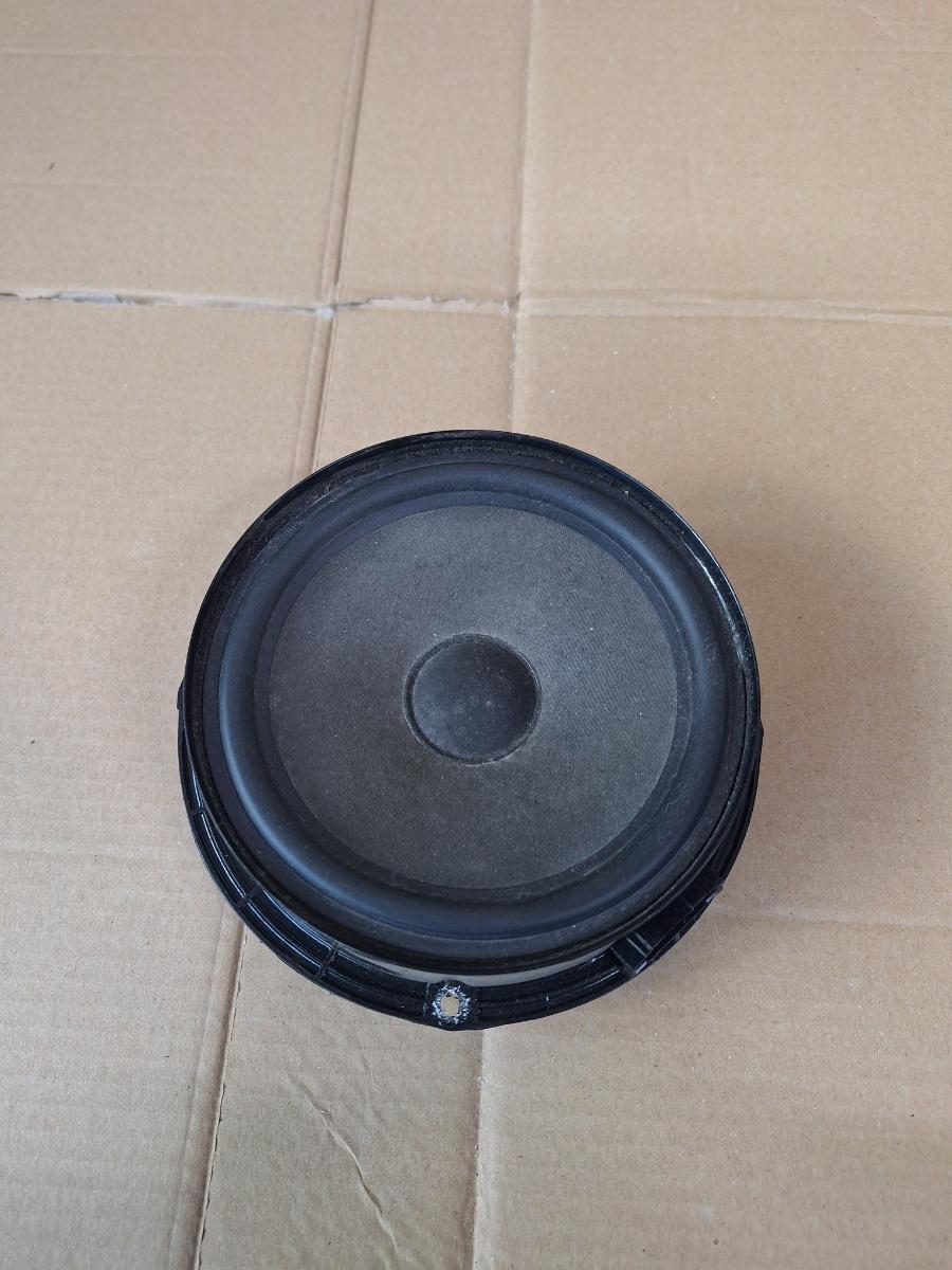 Difuzor portiera spate VOLKSWAGEN GOLF IV Variant 1J5 1999 - 2006 1.9 TDI ATD, AXR 1J0035411G