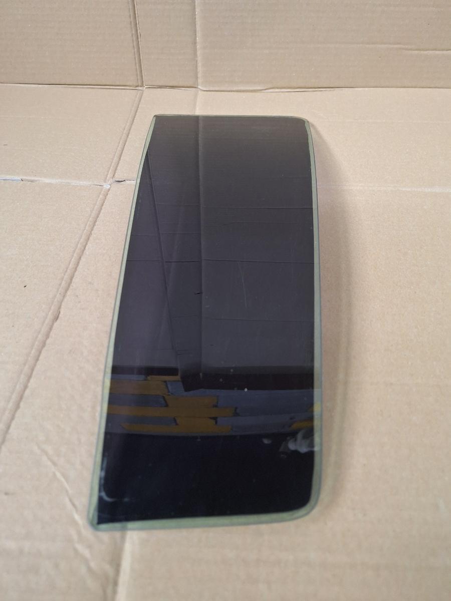 Geam fix portiera dreapta spate VOLKSWAGEN GOLF IV Variant 1J5 1999 - 2006 1.9 TDI ATD, AXR