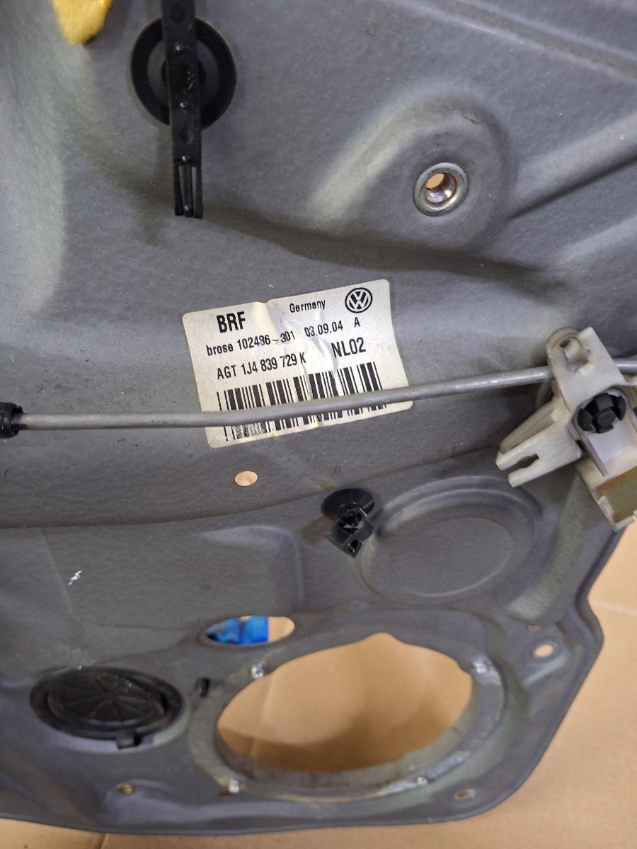Macara Geam stanga spate VOLKSWAGEN GOLF IV Variant 1J5 1999 - 2006 1.9 TDI ATD, AXR 1J4839729K