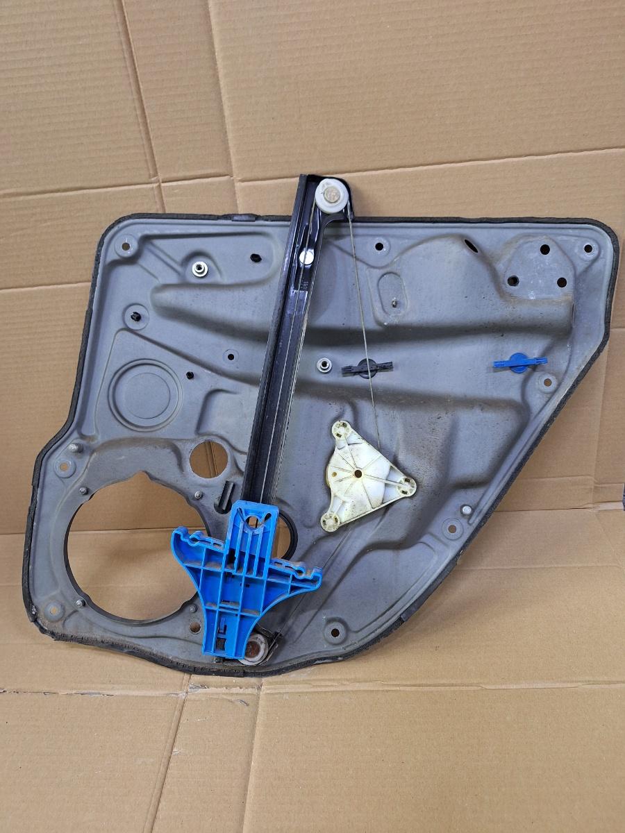 Macara Geam stanga spate VOLKSWAGEN GOLF IV Variant 1J5 1999 - 2006 1.9 TDI ATD, AXR 1J4839729K