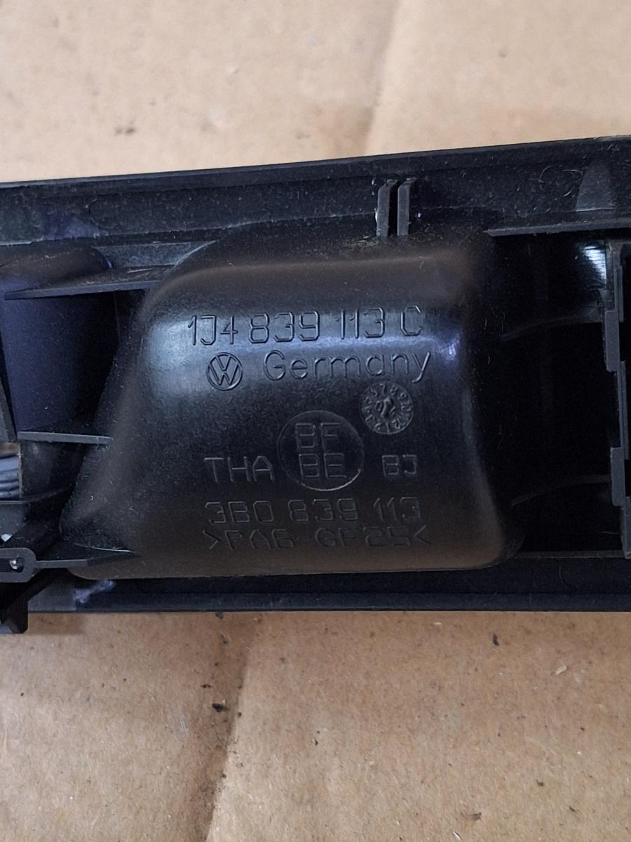 Maner interior portiera stanga spate VOLKSWAGEN GOLF IV Variant 1J5 1999 - 2006 1.9 TDI ATD, AXR 1J4839113C