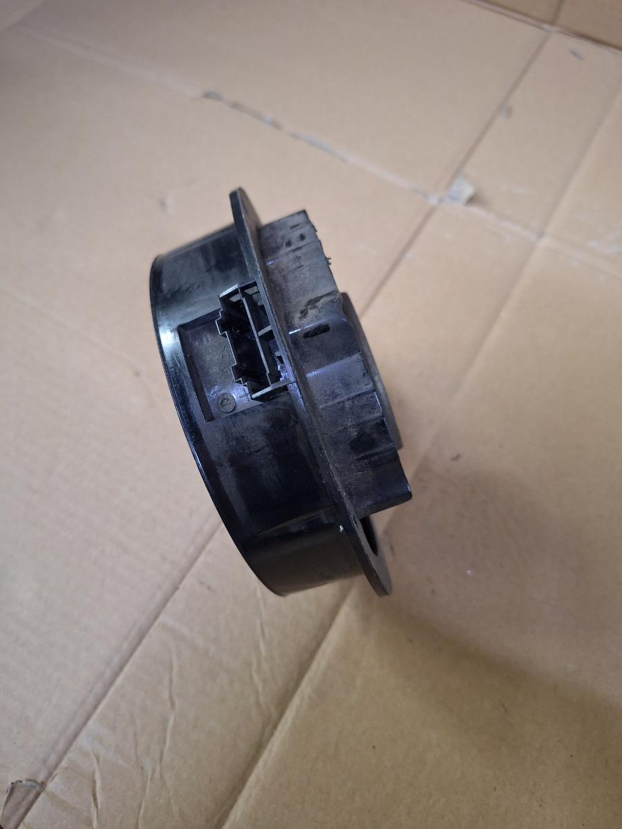 Difuzor portiera spate VOLKSWAGEN GOLF IV Variant 1J5 1999 - 2006 1.9 TDI ATD, AXR 1J0035411G