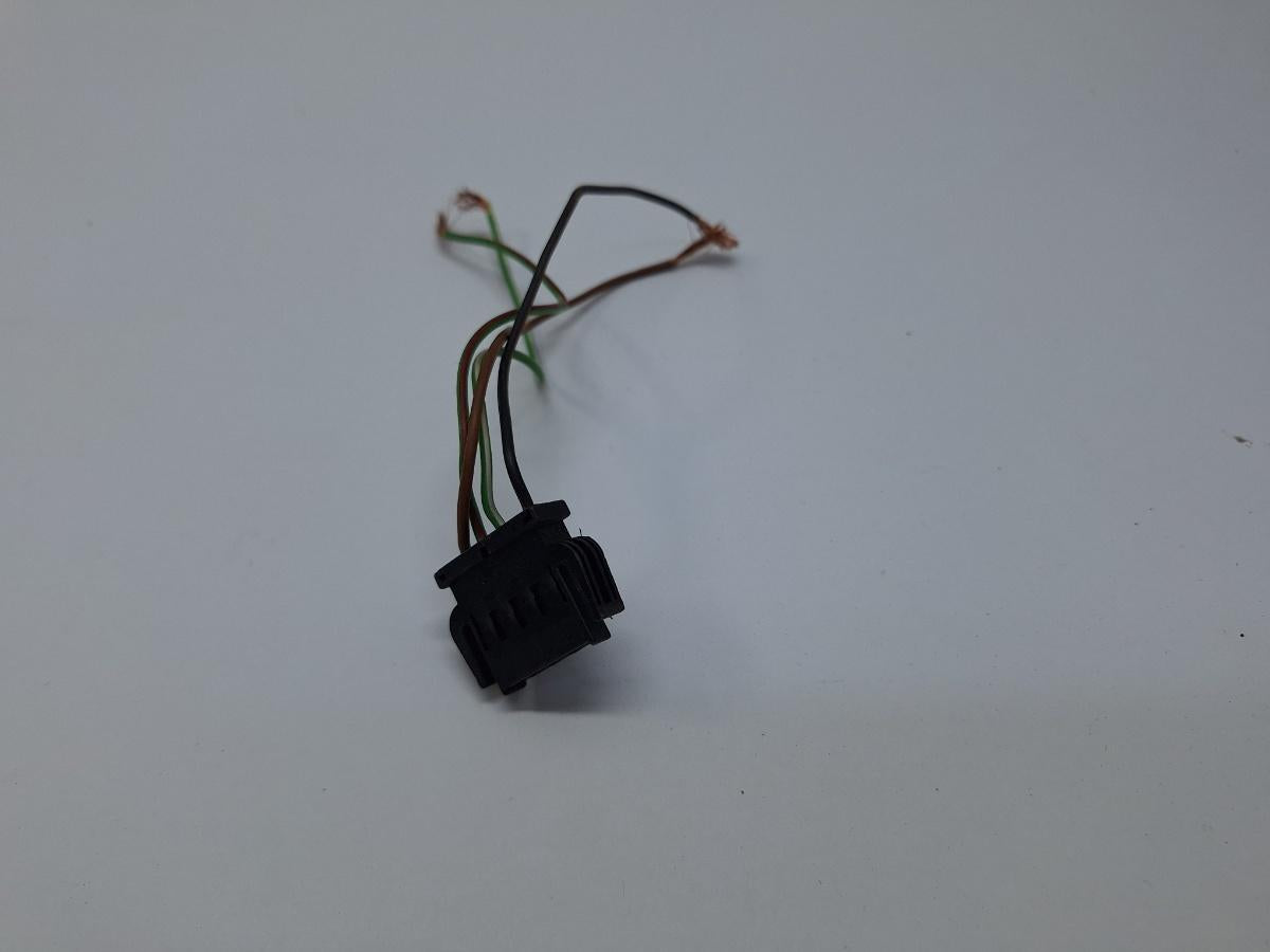 Mufa Conector VOLKSWAGEN GOLF IV 1J1 1997 - 2007 1.4 16V AHW, AKQ, APE, AXP, BCA VAG 893971634