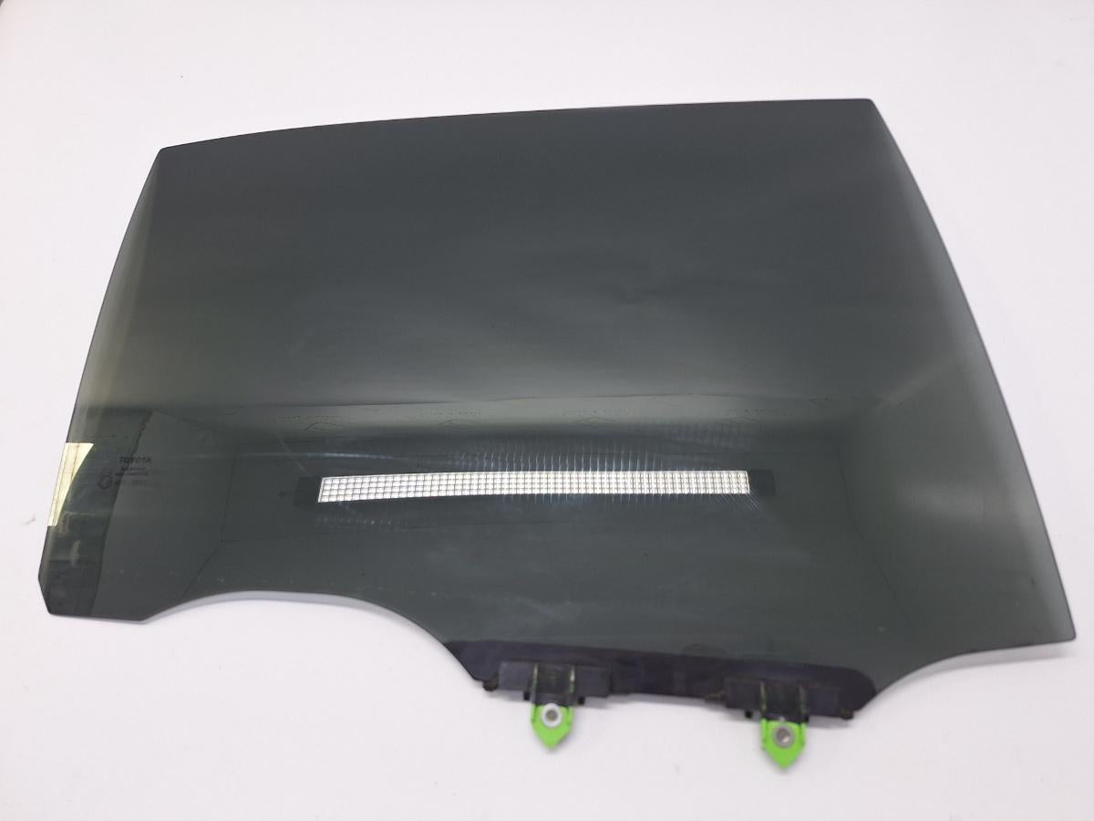 Geam portiera spate dreapta TOYOTA COROLLA _E21_ 2018 -> 1.8 Hybrid 2ZR-FXE Sisecam 43R-00101 6810302590