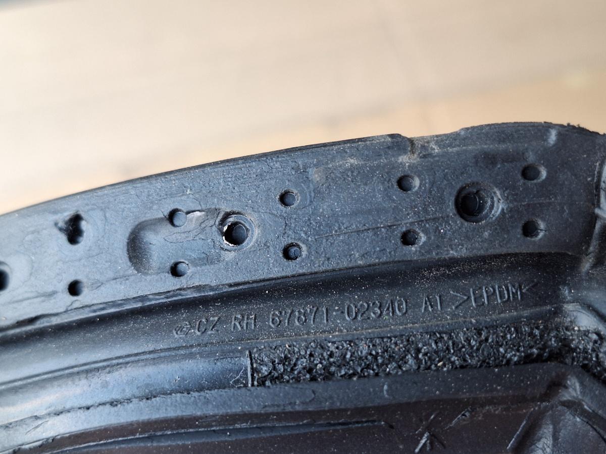 Cheder portiera spate dreapta TOYOTA COROLLA _E21_ 2018 -> 1.8 Hybrid 2ZR-FXE 6787102340