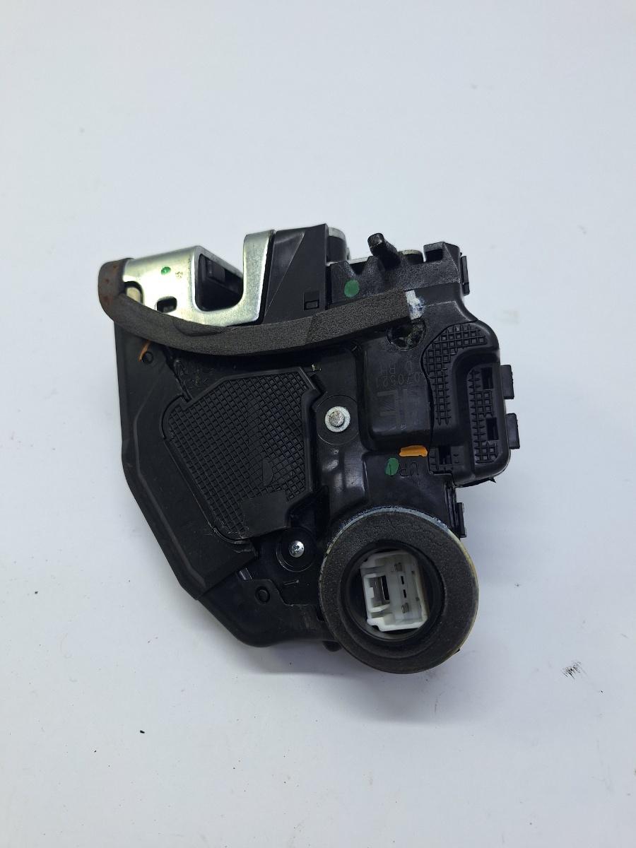 Broasca usa dreapta spate TOYOTA COROLLA _E21_ 2018 -> 1.8 Hybrid 2ZR-FXE 6905002580
