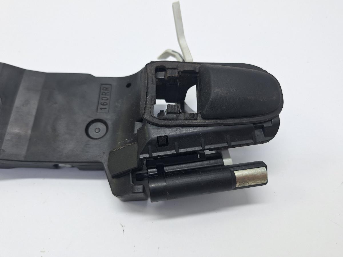 Suport maner exterior portiera spate dreapta TOYOTA COROLLA _E21_ 2018 -> 1.8 Hybrid 2ZR-FXE 6920302460