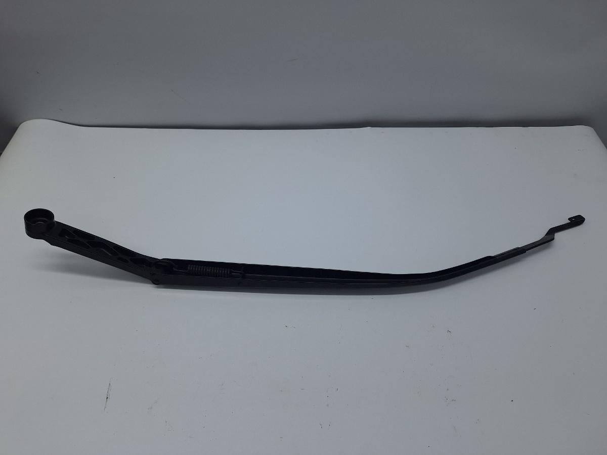 Brat stergator parbriz dreapta TOYOTA COROLLA _E21_ 2018 -> 1.8 Hybrid 2ZR-FXE 8521102430