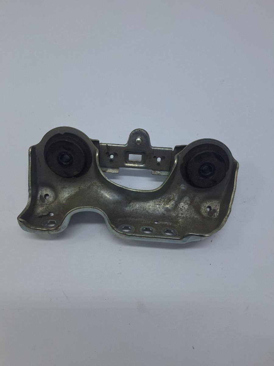 Suport superior invertor TOYOTA COROLLA _E21_ 2018 -> 1.8 Hybrid 2ZR-FXE G921547050