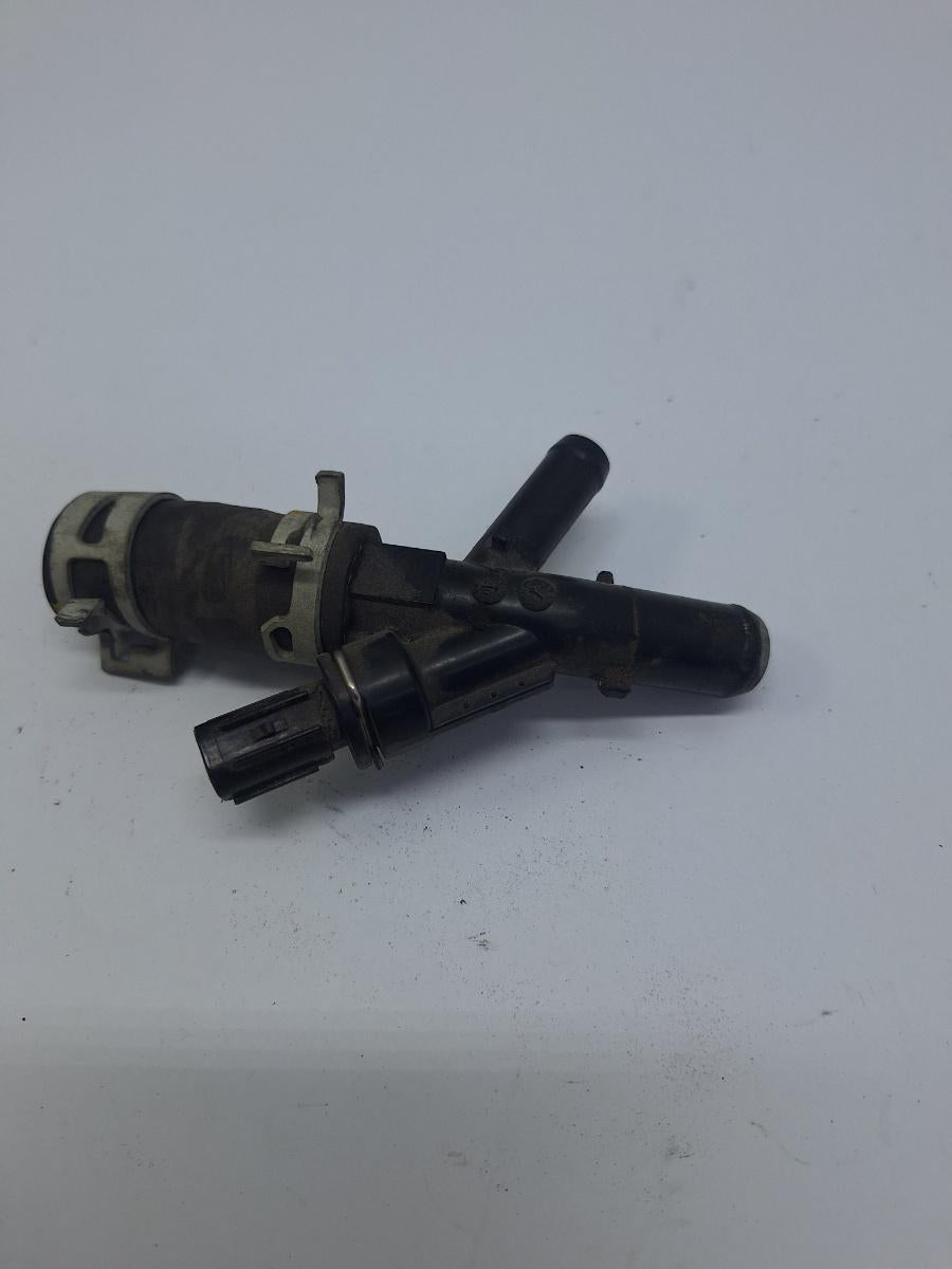Flansa lichid racire TOYOTA COROLLA _E21_ 2018 -> 1.8 Hybrid 2ZR-FXE 89422-47010