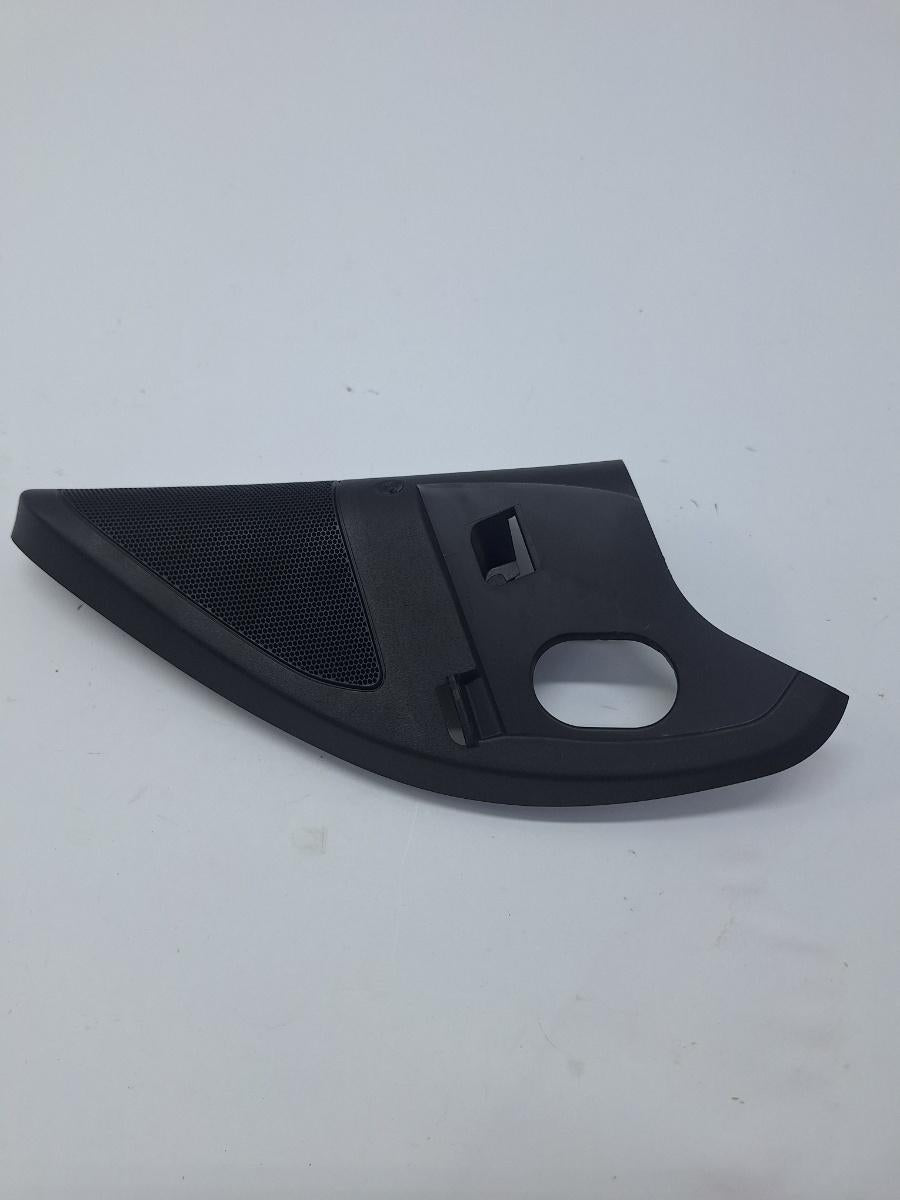 Difuzor de inalta frecventa portiera fata dreapta fata SKODA OCTAVIA III 5E3, NL3, NR3 2012 -> 2.0 TDI CKFC, CRMB, CYKA, DFFA 5E0837974
