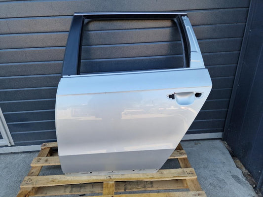 Usa portiera spate stanga gri VOLKSWAGEN PASSAT 365 2010 - 2014 2.0 TDi LA7W