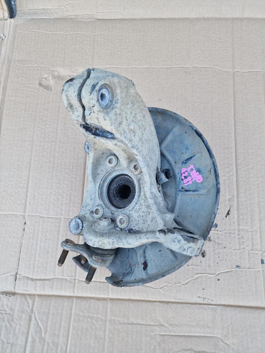 Fuzeta dreapta fata VOLKSWAGEN PASSAT Variant 3C5 2005 - 2011 1.9 TDI BKC, BLS, BXE