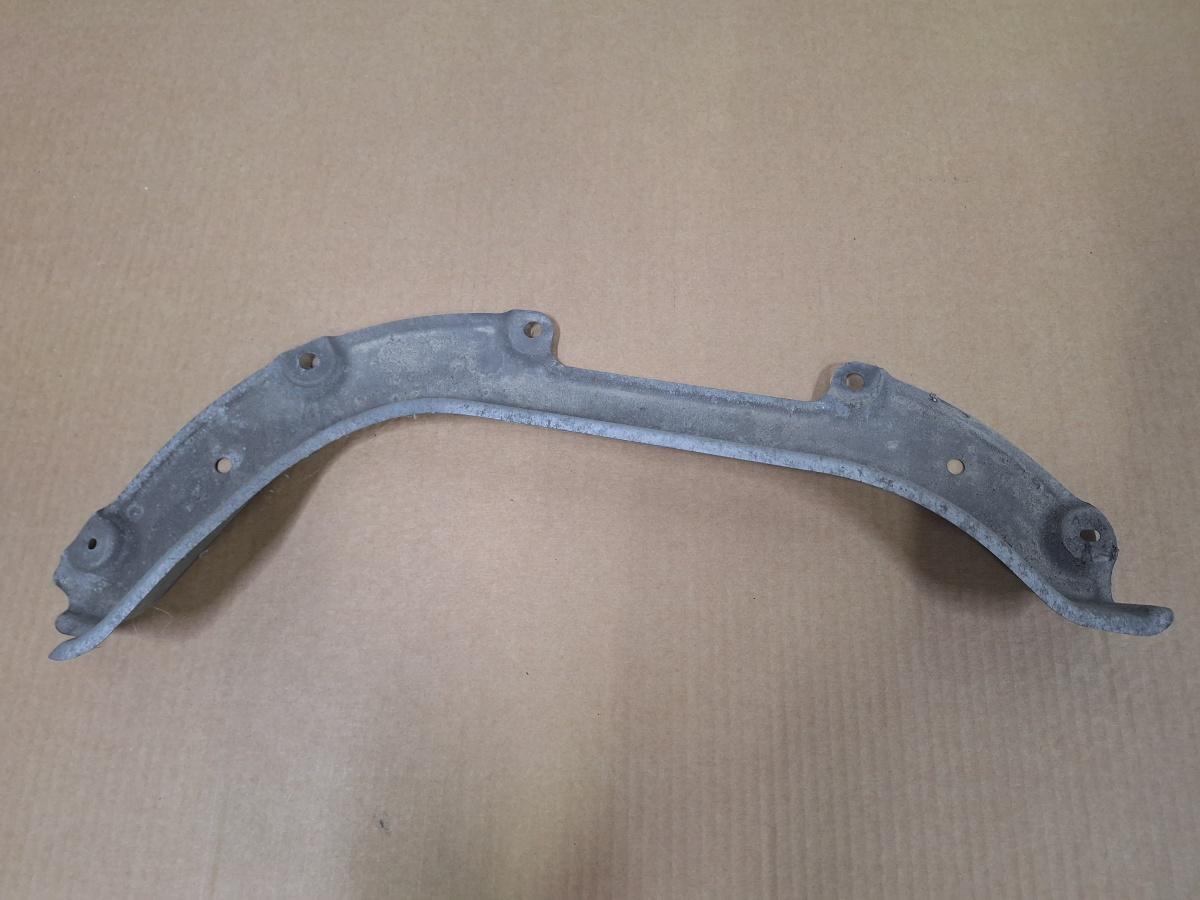 Protectie sub caroserie/scut TOYOTA COROLLA _E21_ 2018 -> 1.8 Hybrid 2ZR-FXE 57683F4020
