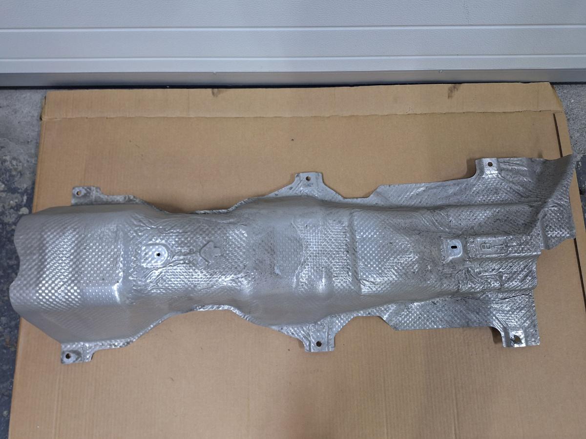 Scut termic teava de esapament TOYOTA COROLLA _E21_ 2018 -> 1.8 Hybrid 2ZR-FXE 5815302380