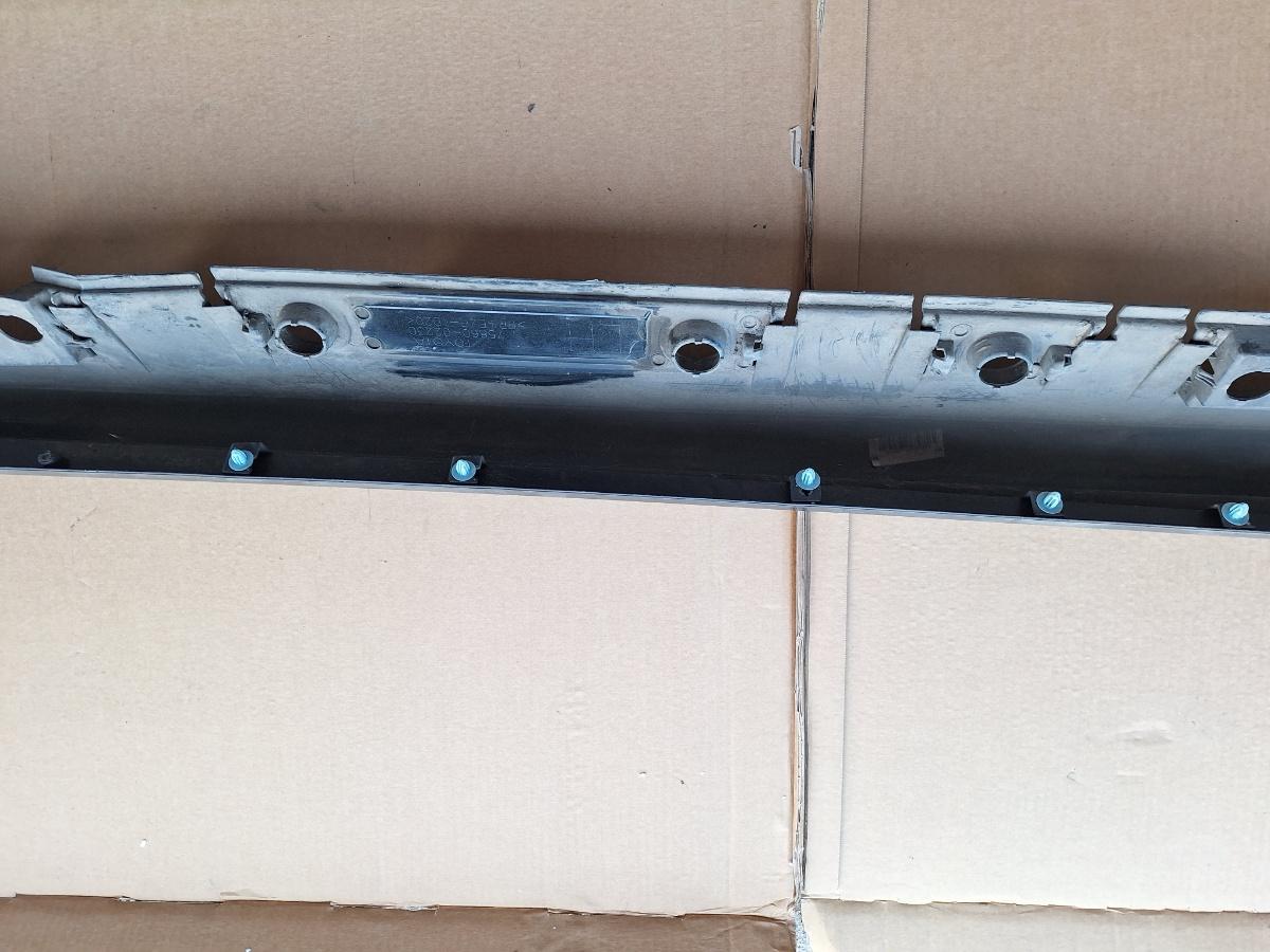 Ornamente prag stanga TOYOTA COROLLA _E21_ 2018 -> 1.8 Hybrid 2ZR-FXE 75860-02230