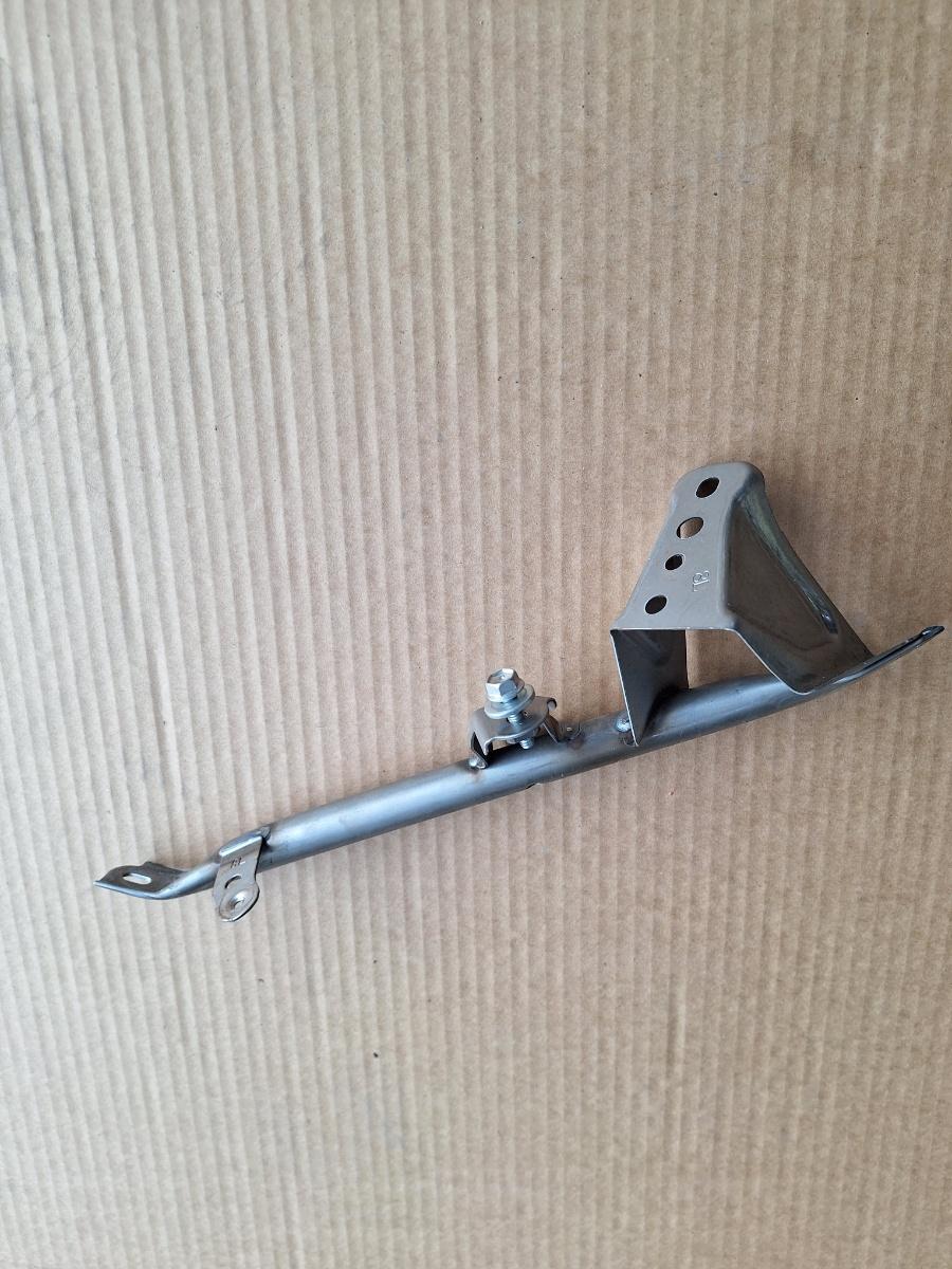 Suport stanga traversa plansa bord TOYOTA COROLLA _E21_ 2018 -> 1.8 Hybrid 2ZR-FXE 5530802150
