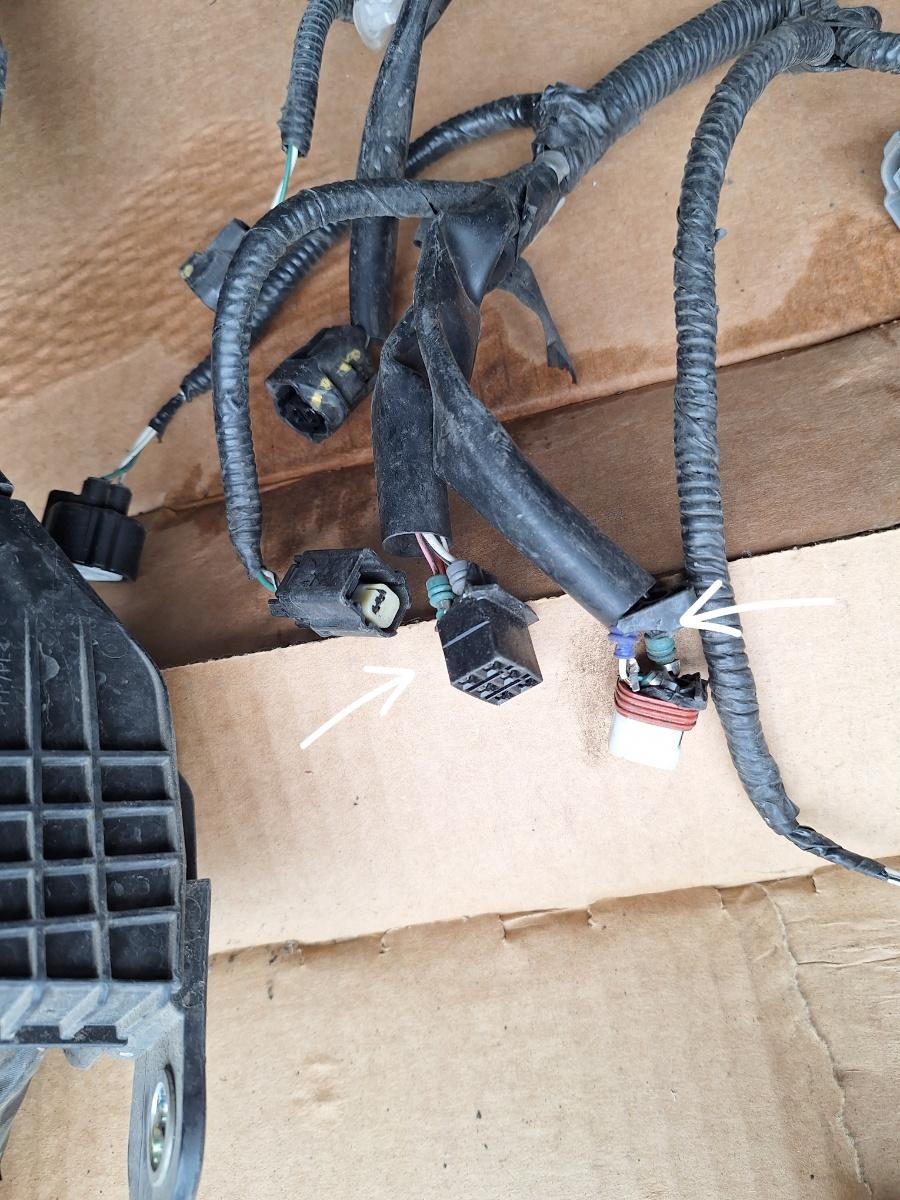 Instalatie electrica compartiment motor TOYOTA COROLLA _E21_ 2018 -> 1.8 Hybrid 2ZR-FXE 82111F2700