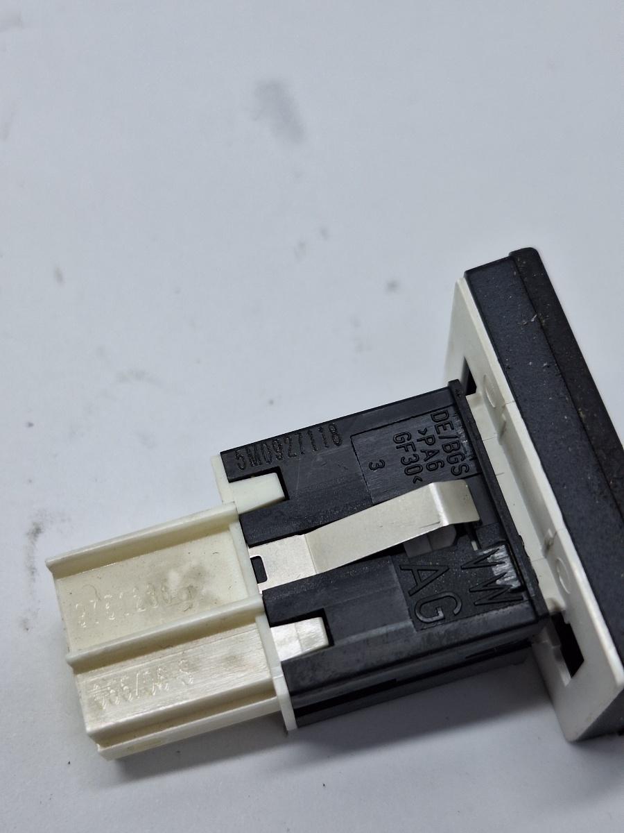Comutator control tractiune (ASR) VOLKSWAGEN GOLF PLUS 5M1, 521 2004 - 2013 1.9 TDI BKC, BLS, BXE 5M0927118