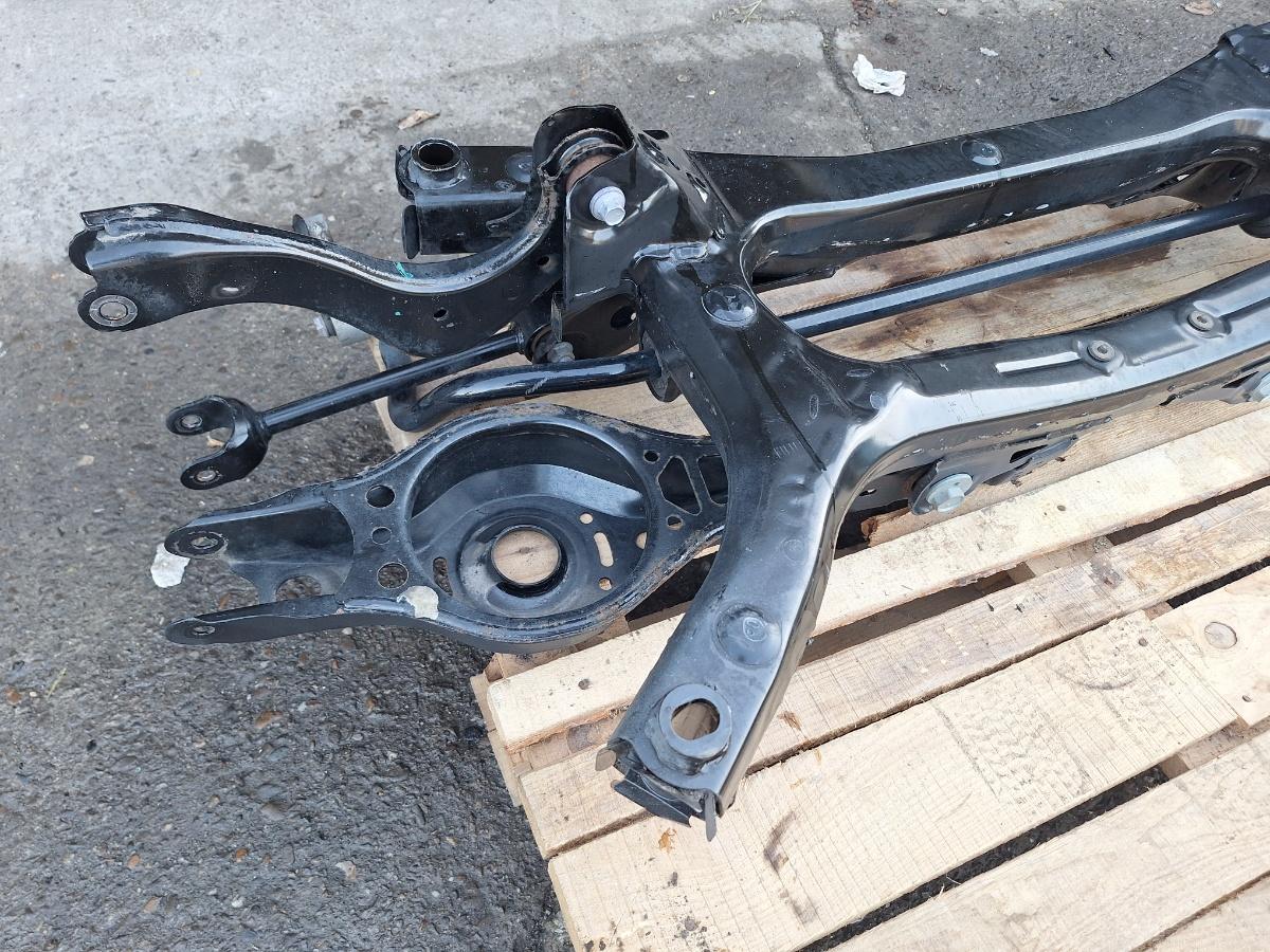 Punte spate TOYOTA COROLLA _E21_ 2018 -> 1.8 Hybrid 2ZR-FXE 48760F4010